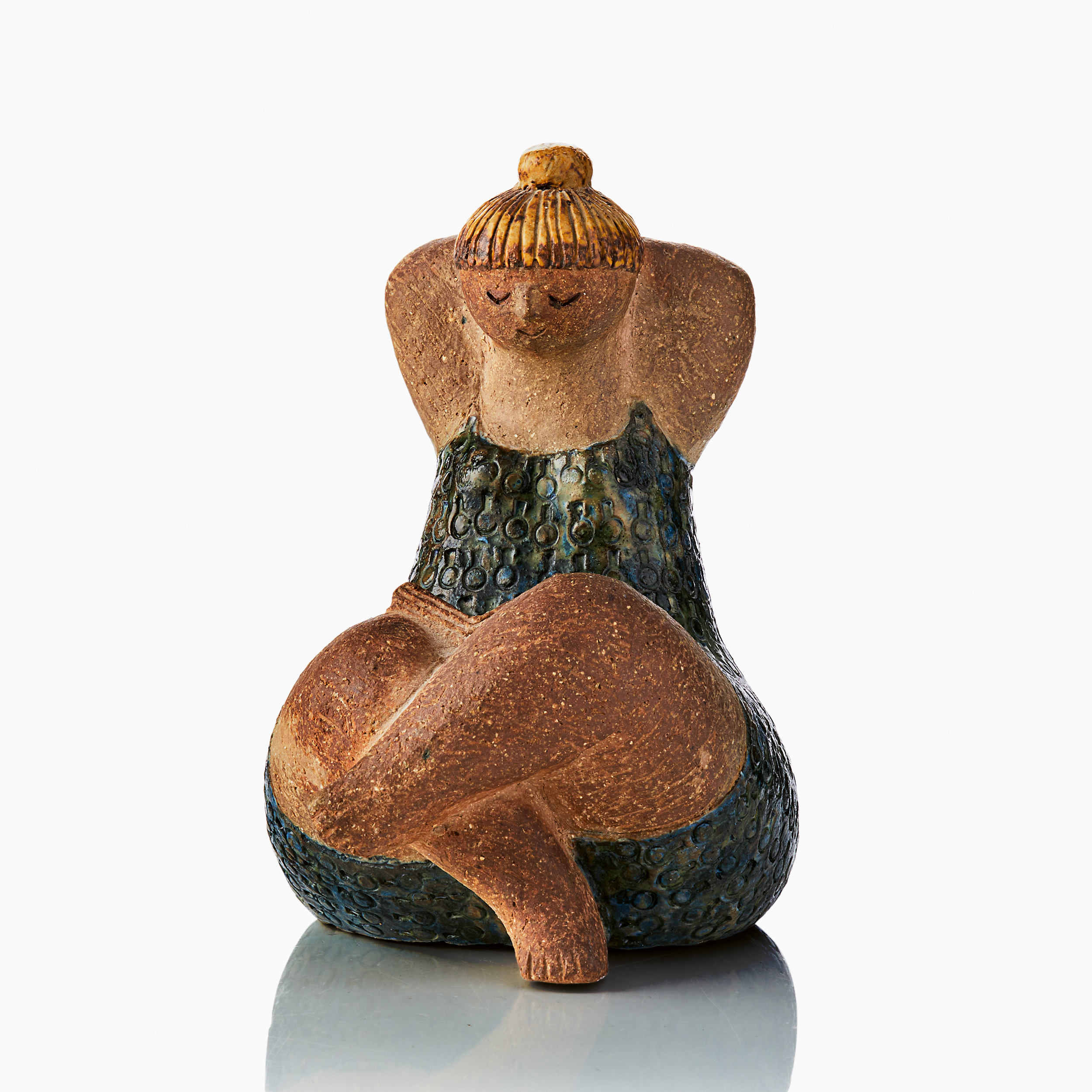 205. Lisa Larson - Important sale 12 - 14 November 2024